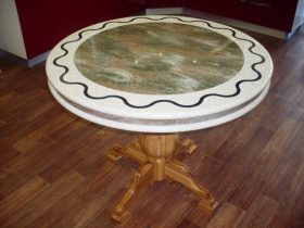 Сборка круглого стола в Артеме