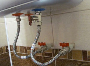Подключение накопительного водонагревателя в Артеме